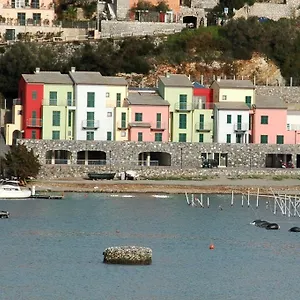 residence-le-terrazze-portovenere.hotelitalianriviera.com/