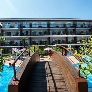 Bella Italia 4*, Peschiera del Garda Olaszország